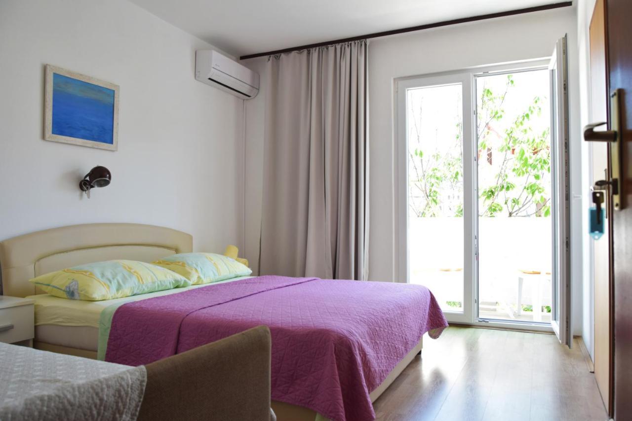 Guest House Tina Ραμπ Εξωτερικό φωτογραφία