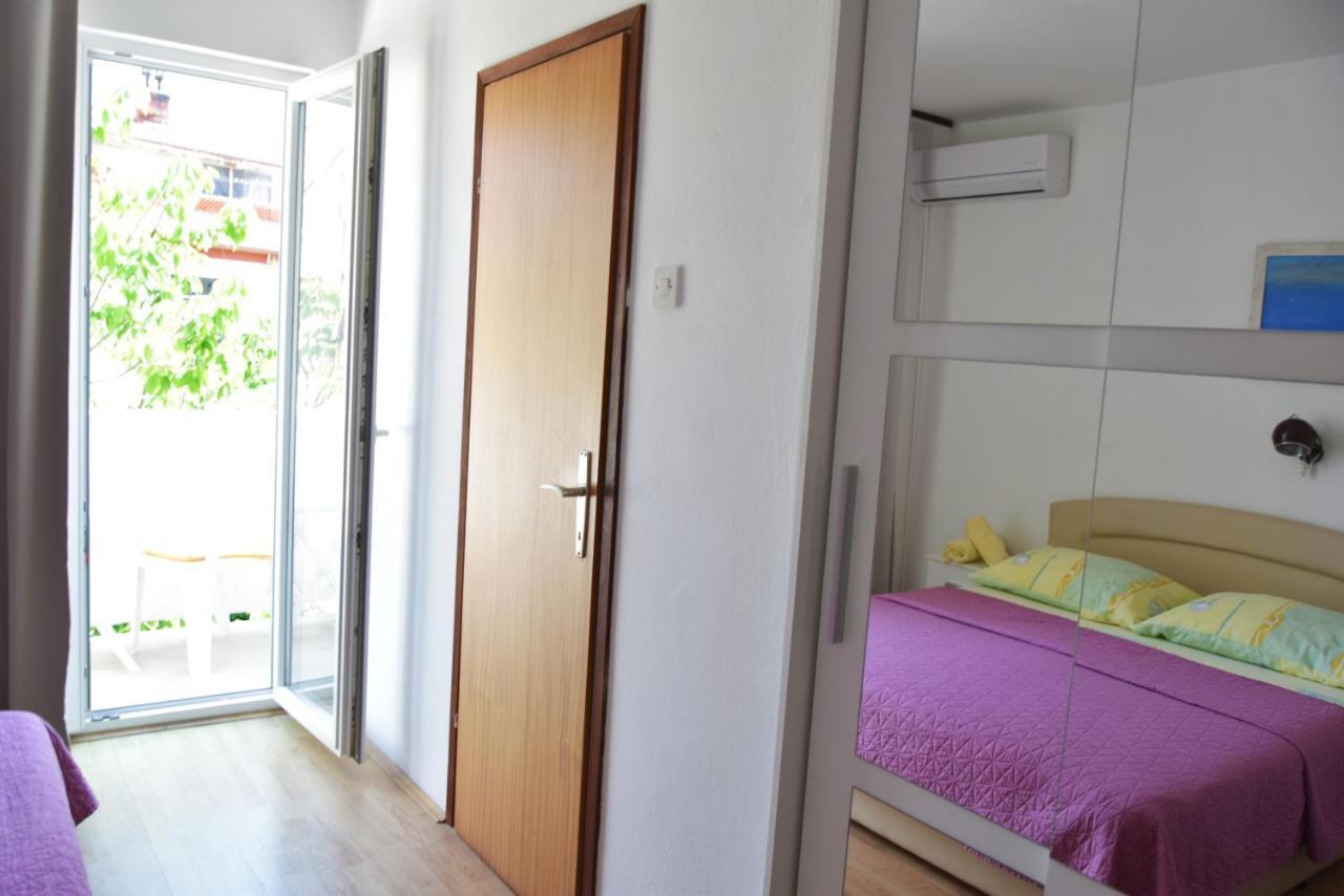 Guest House Tina Ραμπ Εξωτερικό φωτογραφία