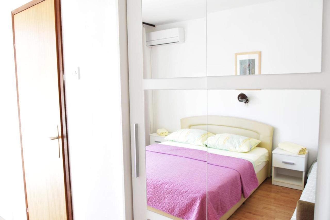 Guest House Tina Ραμπ Εξωτερικό φωτογραφία