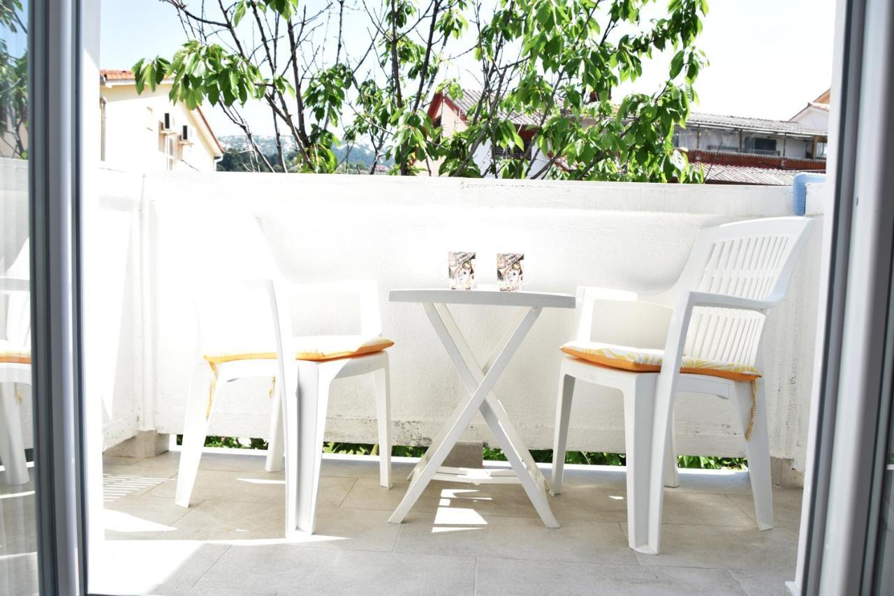 Guest House Tina Ραμπ Εξωτερικό φωτογραφία