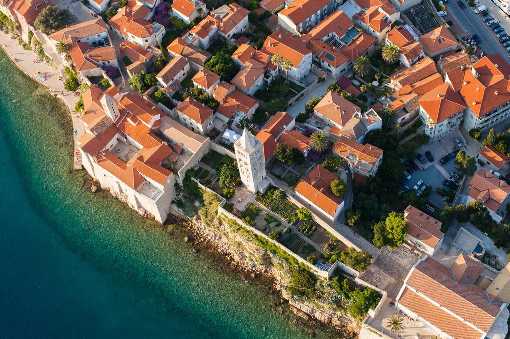 Guest House Tina Ραμπ Εξωτερικό φωτογραφία