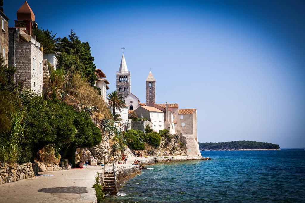Guest House Tina Ραμπ Εξωτερικό φωτογραφία