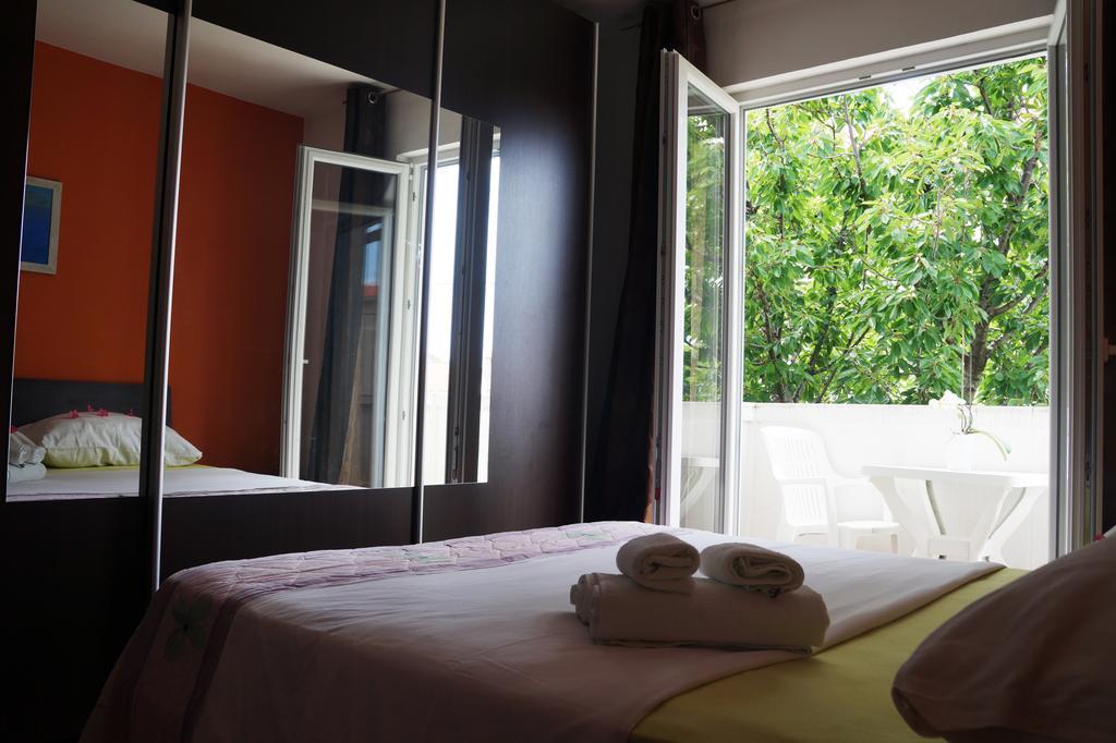 Guest House Tina Ραμπ Εξωτερικό φωτογραφία