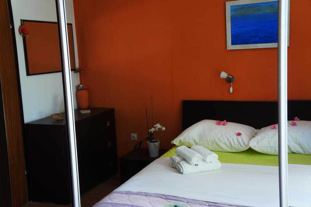 Guest House Tina Ραμπ Εξωτερικό φωτογραφία